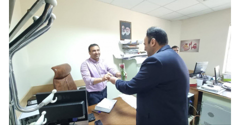 عرض تبریک معاون اداری مالی دانشگاه از  مهندسان دفتر فنی و طرح های عمرانی